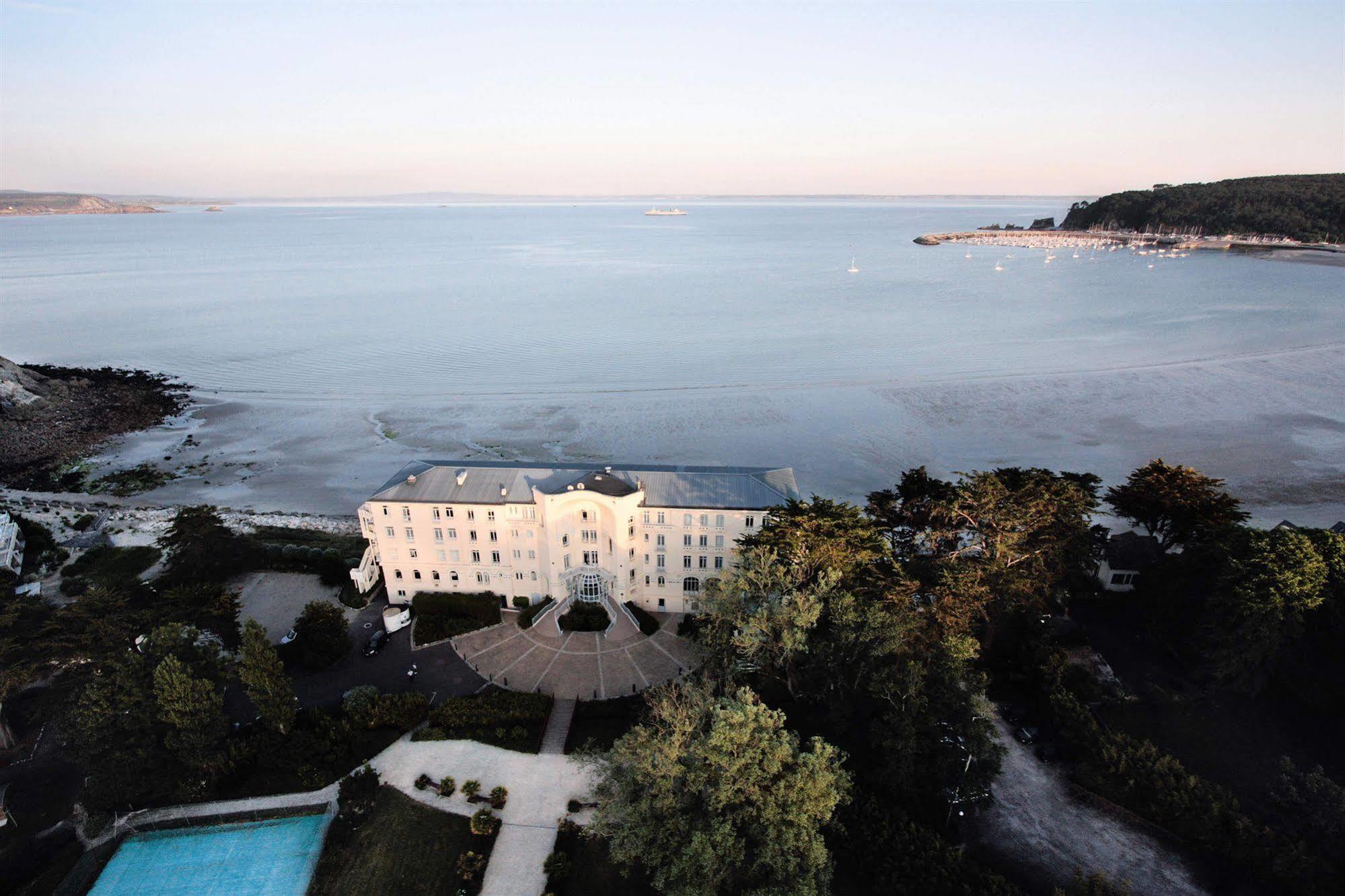 Hotel Morgat Le Grand Hotel De La Mer Crozon Exterior foto